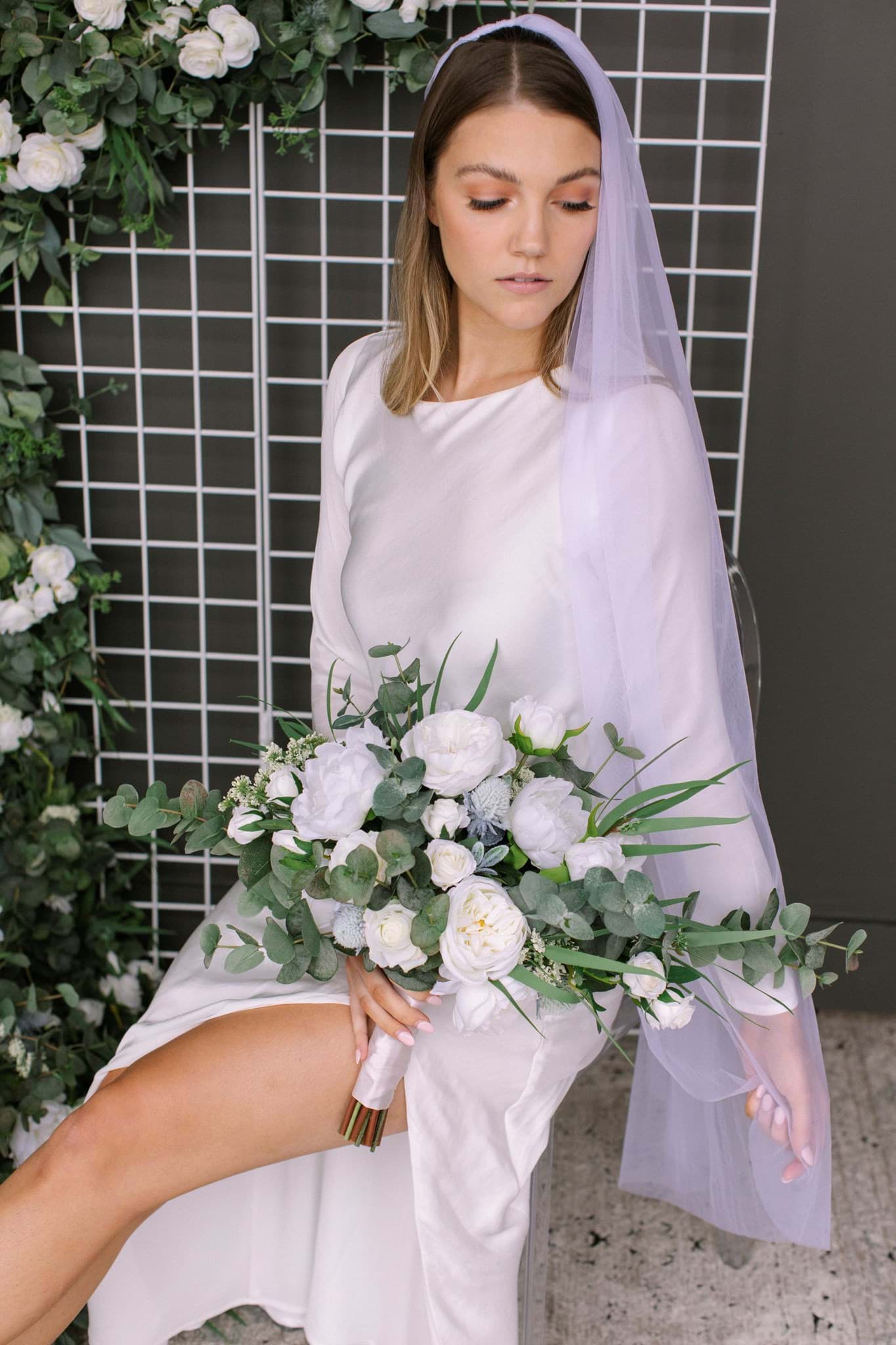 JANE BRIDAL BOUQUET (HAND-TIED)